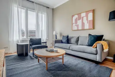 Image de Perfect Charlottenburg 1br, nr Hubertussee, by Blueground