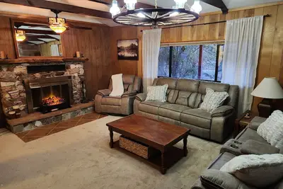 Image de Kohl's Ranch Creekside Cabin / Fishing, Hiking, Swimming - Adventure Awaits!