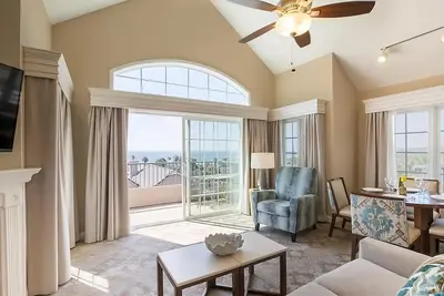 Image de Ensuring a Very Comfortable & Memorable Stay! Kitchen, Parking Onsite!