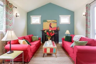 Image de Colorful Cottage Close to Lake Washington