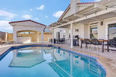 Image de Palmas de Indio: Pool, Private, Walk to Festivals