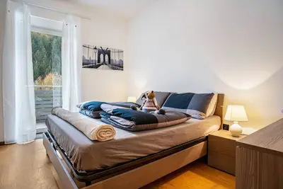 Image de Appartement \"Martina's Place\" avec vue sur les montagnes, balcon et Wi-Fi