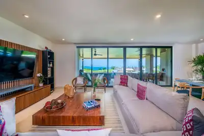 Image de Condo BahĂa in Tau by Mita Residential. Cook, Golf Cart, Ocean View, Pool