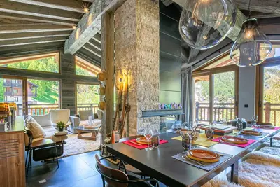 Image de Luxueux 5 pièces avec cheminée, balcon panoramique, proche des pistes - Val-d'Isère