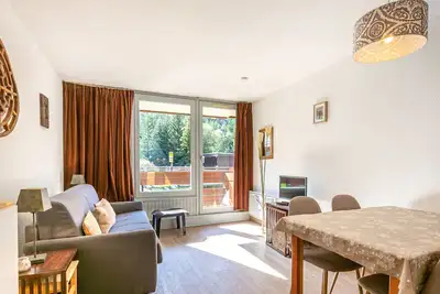 Image de Studio Sud avec parking, proche pistes et centre, 25m², 3 pers.