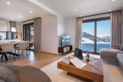 Image de Spacieux appartement avec spa, 3 chambres, accès facile aux pistes à Courchevel Moriond