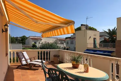 Image de Villa with shared Pool/Aircon/Wi-Fi - Villa Mimosa
