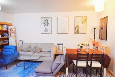 Image de Willy’s Cozy 4 Bedroom Apartment with 6 Beds\n