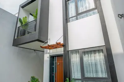 Image de Beautiful townhome in a gated community community and 35mins from the Airport\n