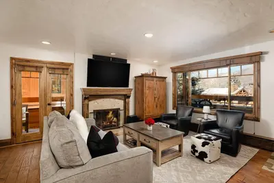 Image de Fasching Haus Unit 310 | Deluxe Condo w/ Stately Furnishings, Private Deck, , A/C