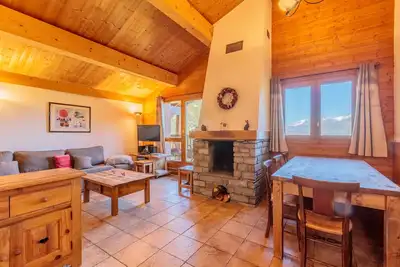 Image de Arcs 2000: Appartement 80m2 au pied des pistes avec vue Mont Blanc: 8 personnes