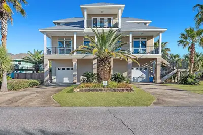Image de Spacious Dog-Friendly Home | Family Tides | My Beach Getaways
