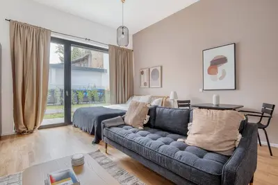 Image de Lovely Prenzlauer Berg Studio, Fully Equipped & Furnished, by Blueground