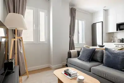 Image de Chic Castellana 2br w/ Doorman, nr Restaurants, by Blueground
