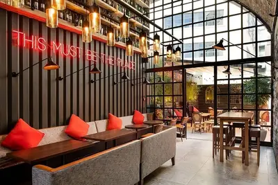 Image de Relaxing Getaway Awaits! Dublin's Most Elegant Hotel Near to Grafton Street