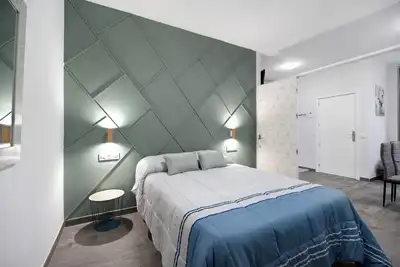 Appartement 'Centro Jerezano 1' avec Wi-Fi et climatisation