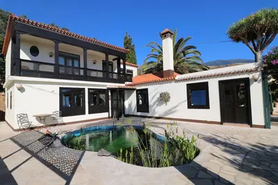Image de Large and comfortable Villa, great sea and town view, perfect for 2-4 persons.