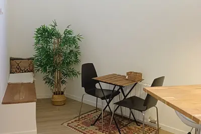 Image de Brand new modern design 2Bed2Bath close to central train station