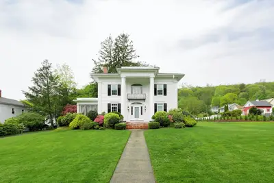 Image de Retreat in Style: Luxury for Family & Friends