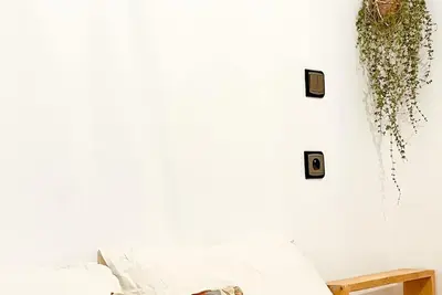 Image de Cozy Room in DesArt Hostel, 5 Minutes to the Famous Surf spot Devils Rock