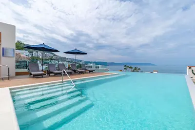 Image de Experience the Best of Puerto Vallarta, Nayri Life & Spa-Heart of Romantic Zone