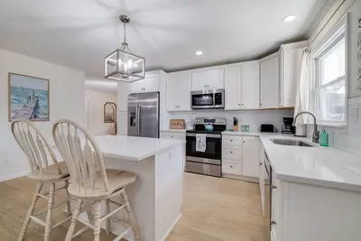 Image de Cozy home centrally located between Tybee Island & Downtown Savannah.