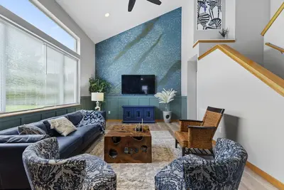 Image de Stylish Home with Private Office in Lake Stevens!