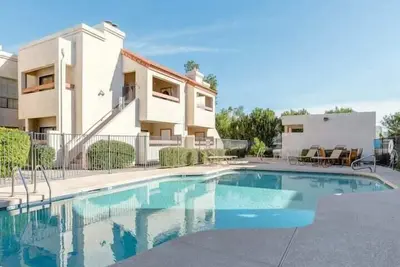 Image de This condominium is a 1 bedroom(s), 1 bathrooms, located in Scottsdale, Az.