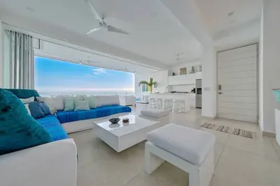 Image de Oceanfront Condo at Orchid w Luxury Amenities