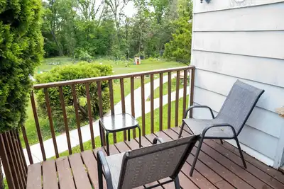 Image de Viola Suites Apt 2 // 2 Br, Pet Friendly, Economical, Lg Yard, Near Mayo!
