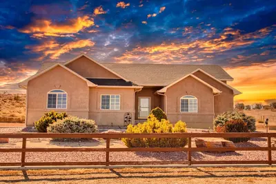 Image de Close to Royal Gorge, Pueblo Lake, Famous river walk, Colorado Springs, Salida