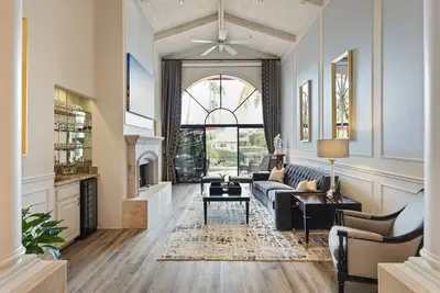 Image de Lake front home in Scottsdale! !
