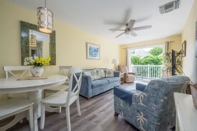 Image de Craig & Cindy Key West Truman Annex Shipyard Condo with balcony at Mile Marker 0