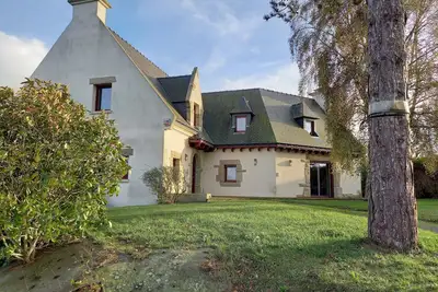 Image de Maison familiale toute équipée avec grand jardin et vue sur les grèves
