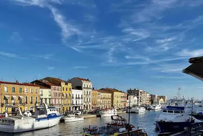 Image de Appartement de 55m2 Haussmanien sur le canal Royal de Sète