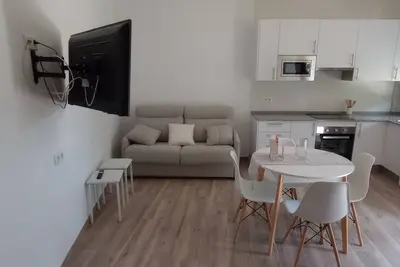 Casa nueva con vistas al mar y a la montaña