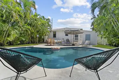 Image de Tropical Oasis with Private Pool near Downtown West Palm Beach! !