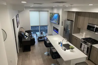 Image de New! ! Townhome at Mile High Stadium and Sloan's Lake!