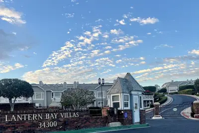 Image de Welcome to your dream beach winter retreat in Dana Point, California.
