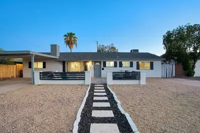 Image de Desert Oasis Retreat In Stunning Scottsdale, Az!