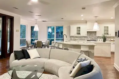 Image de Spacious Home in Resort Golf Course, close to Omni Pga Frisco and RoughRiders!