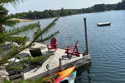 Image de All Season Lakefront Home w\/Hot Tub, Theatre Room, Atv\/Snowmobile\/Hiking Trails