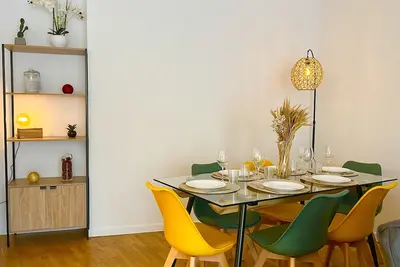 Image de Appartement 75 m2 Montrouge 3 Pieces / 1 à 8 Couchages Paris 14e Porte D'orléans