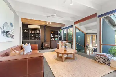 Image de Hygge Loft - Discover the Ultimate Cozy Retreat: Mt Eliza Accommodation
