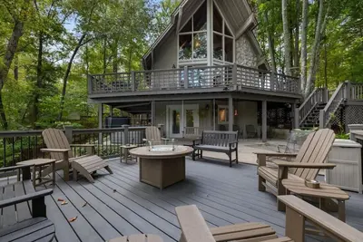 Image de Water's Edge-Water Views, Dock/Slip, Hot Tub, Fire Pit, SUPs