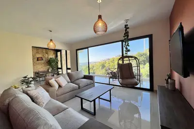 Image de Spacious 3 bedroom Apartment in the heart of Batroun G