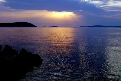 Image de Small Stone House in a Quiet Place Island Solta