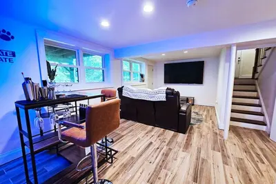 Image de Cozy Home 5 Mins From Psu Campus + Theater Room!