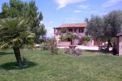 Image de Vacation apartment with pool in historic country house Casa Norina