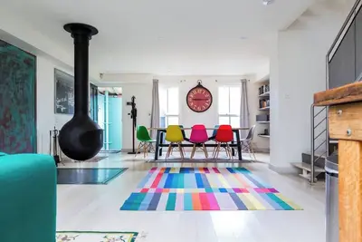 Image de Urban Farmhouse Flair Surry Hills Terrace Serenity